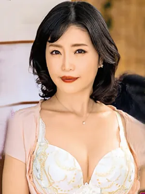 関彩華