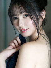 純白彩永の顔写真